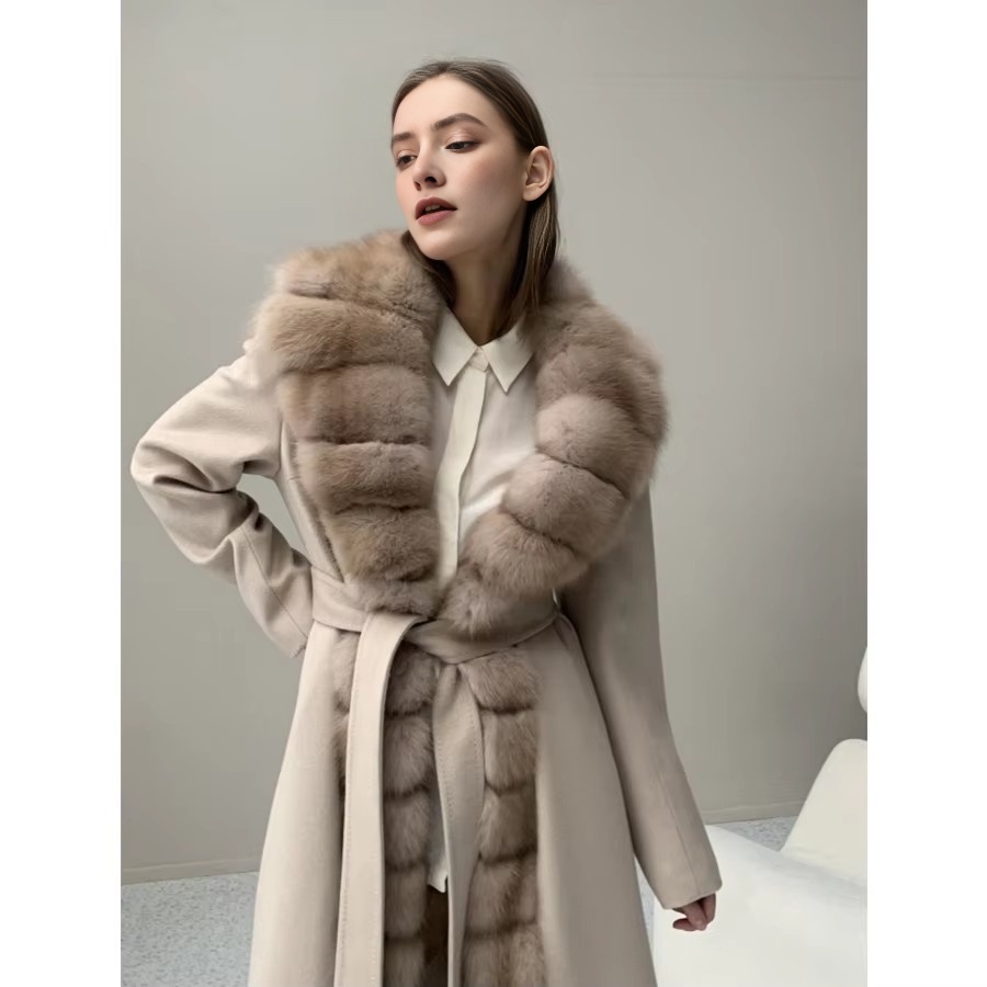Zimowy płaszcz z kaszmiru i we – Wool Blend Coat recenzja i cena