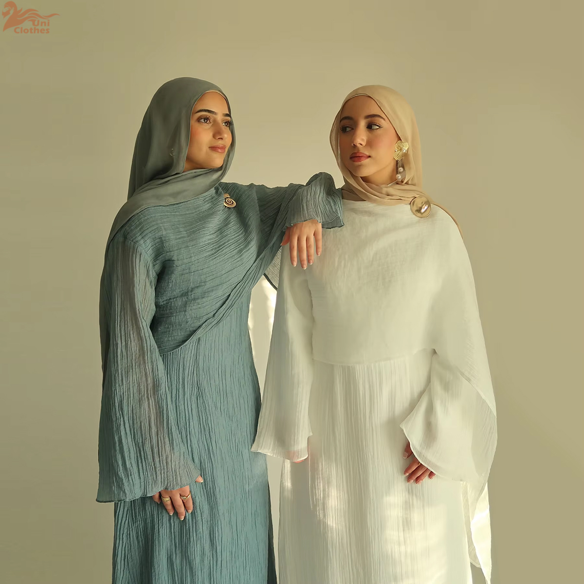 Sukienka długa z plisowanej tk – Winter Clothing Dubai recenzja i cena