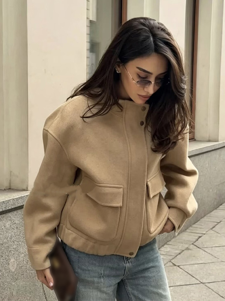 Minimalistyczna damska kurtka  – Wool Blend Coat recenzja i cena