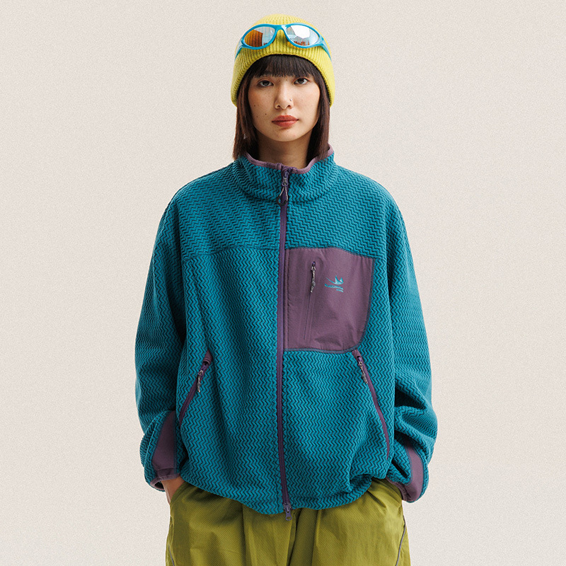 Kurtka polarowa z falistymi pa – Wool Blend Coat recenzja i cena